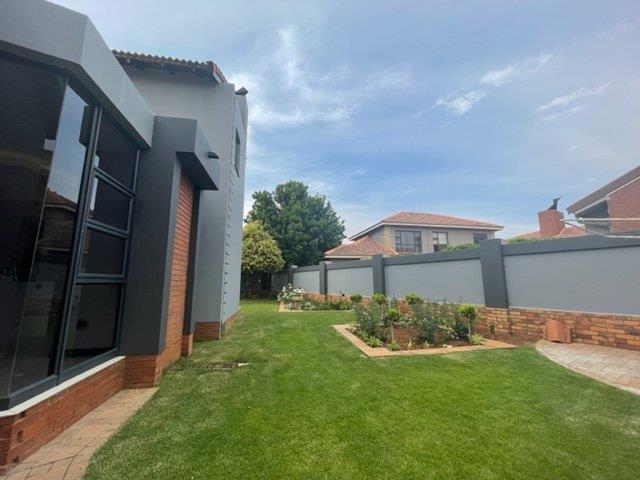 3 Bedroom Property for Sale in Vyfhoek A H North West